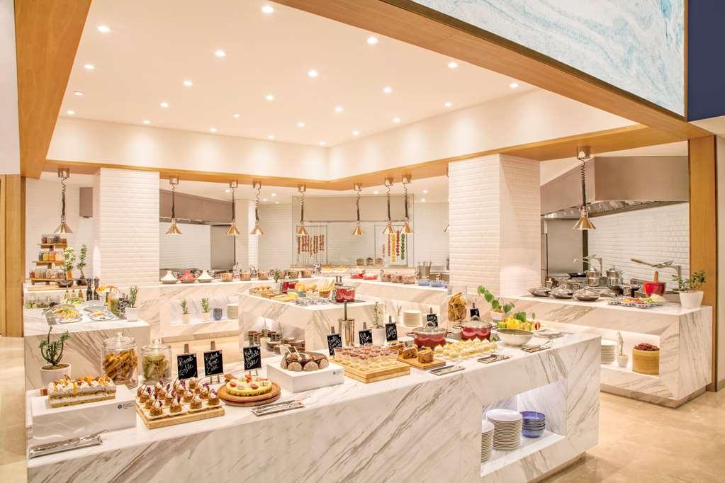 Hyatt Regency Thrissur Hotel Restaurant foto